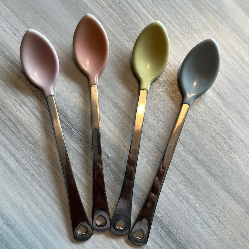 4 Munchkin Ceramic Spoons child/serving spoons